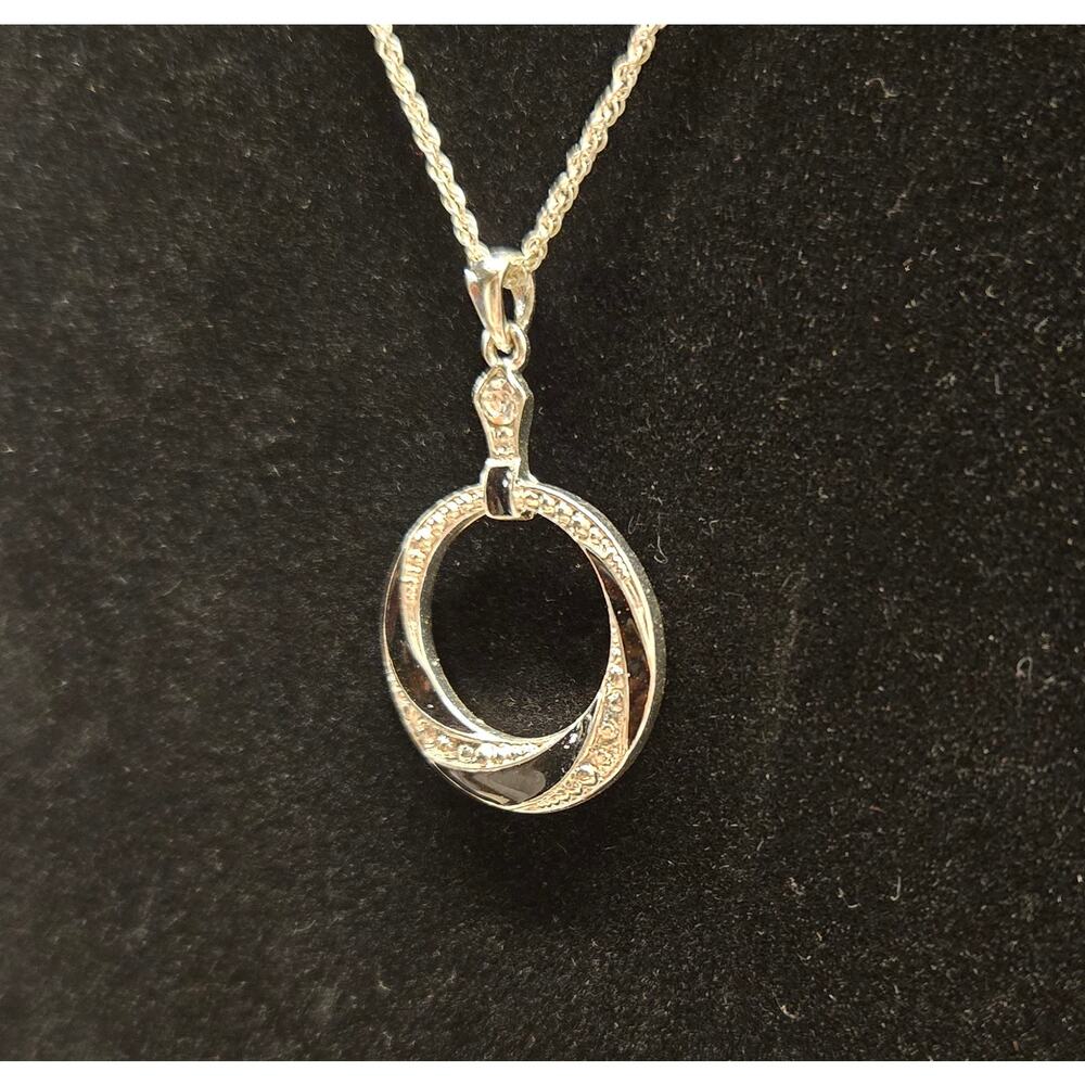 Avon 3 pc set Necklace Earrings Ring Black Silver Tone Classic Style NEW - Picture 6 of 10